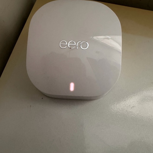 eero Mesh WiFi Router - White - Picture 5 of 5